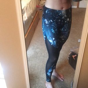 NWOT Floral Leggings